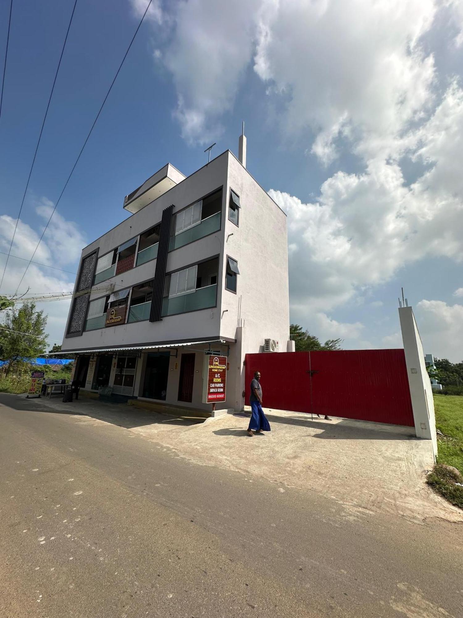 Om Lingeswaran Home Stay Tiruvannāmalai Exteriör bild